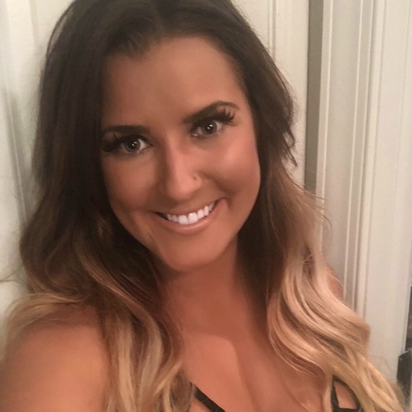 Meet your Posher, Alex - Picture 1 of 1